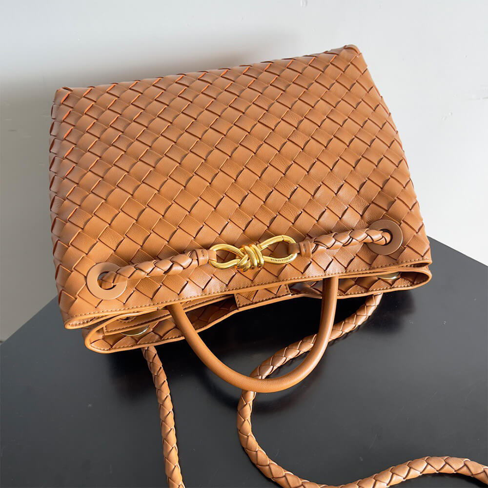 Bottega Veneta Medium Andiamo Bag - Replica Luxury Bags™
