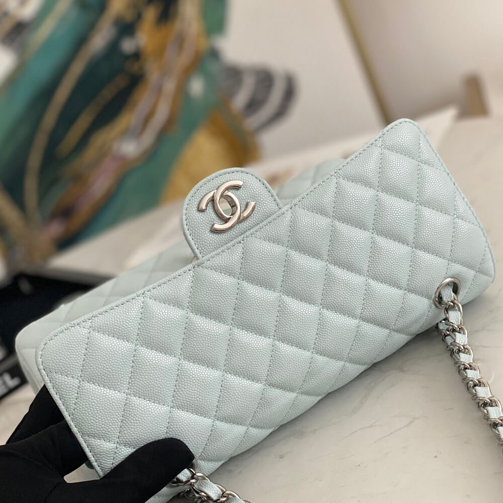 Chanel Classic Flap Handbag - Replica Luxury Bags™