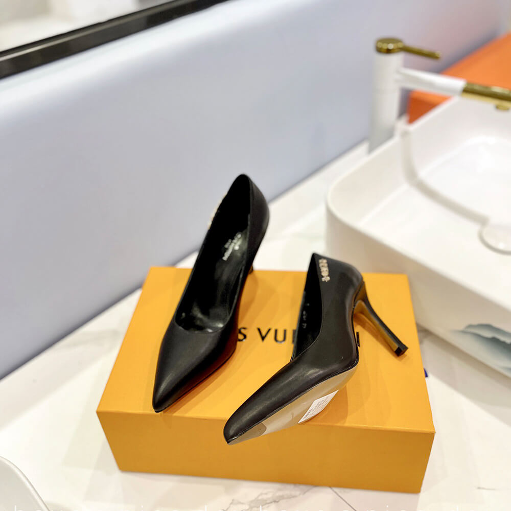 LV Signature Pumps Shoes - Replica Luxury Bags™