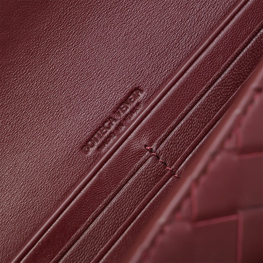 Bottega Veneta Andiamo Clutch Bag - Replica Luxury Bags™