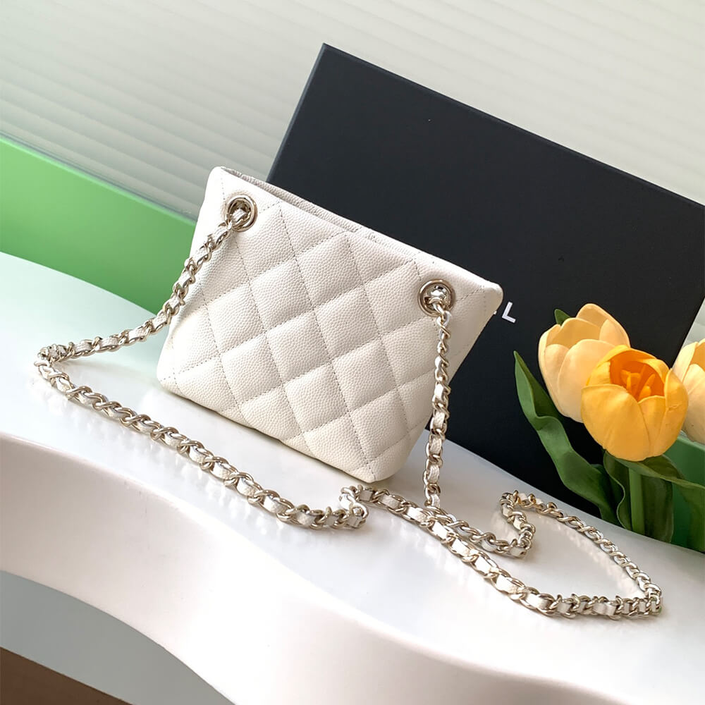 Chanel Classic Clutch Bag with Chain - Replica Luxury Bags™