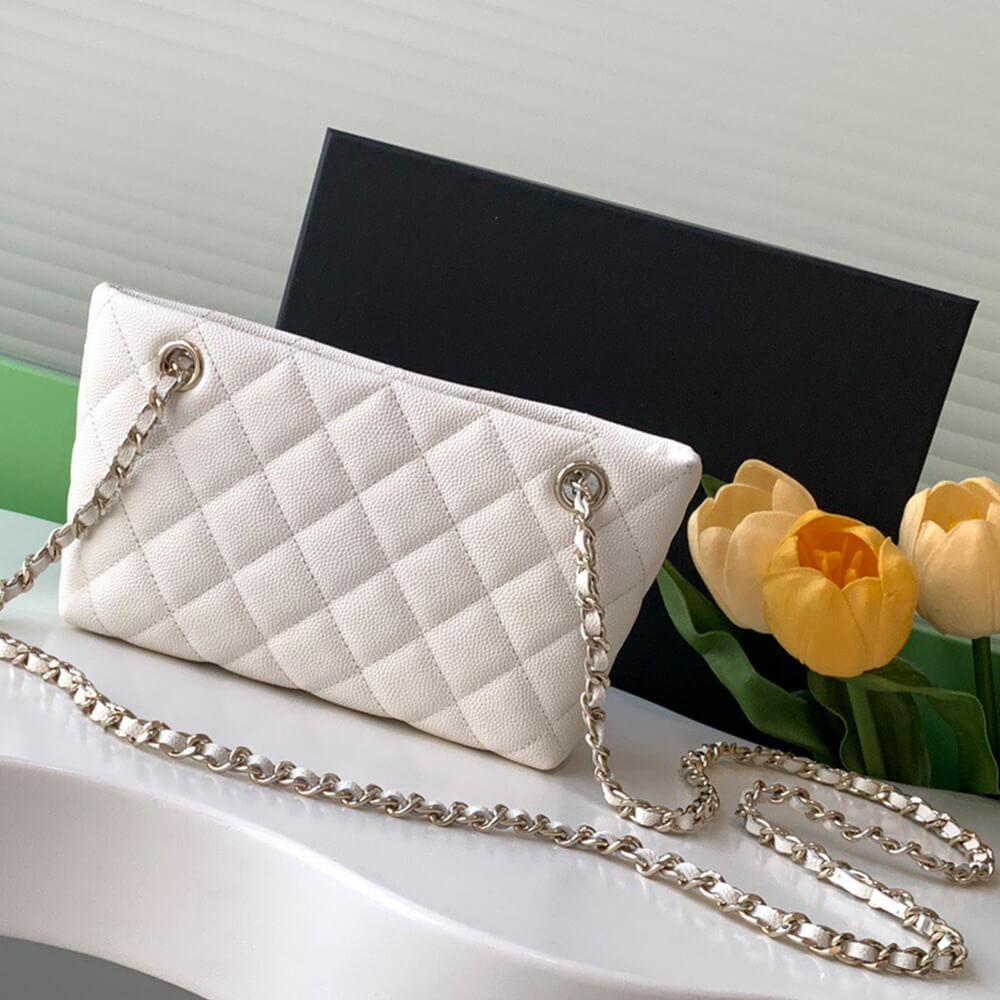 Chanel Classic Clutch Bag with Chain - Replica Luxury Bags™