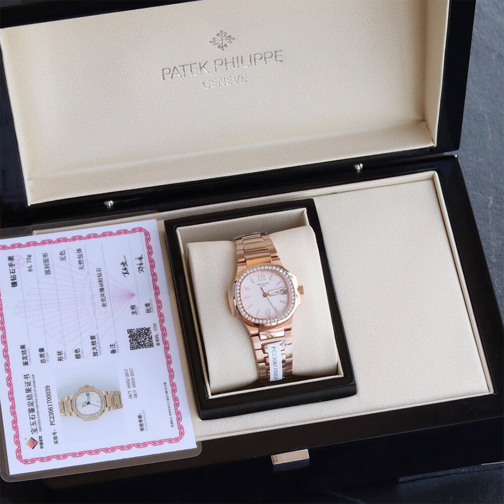 Patek Philippe Nautilus 7010/1R - Replica Luxury Bags™