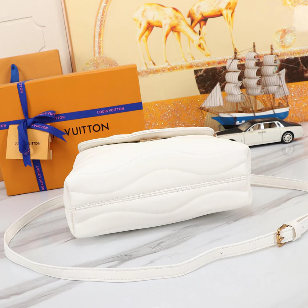 LV Hold Me Bag - Replica Luxury Bags™