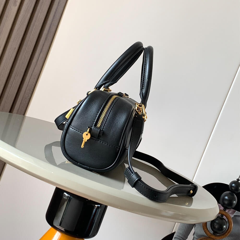 LOEWE Amazona 23 Cropped bag in nappa calfskin - Replica Luxury Bags™