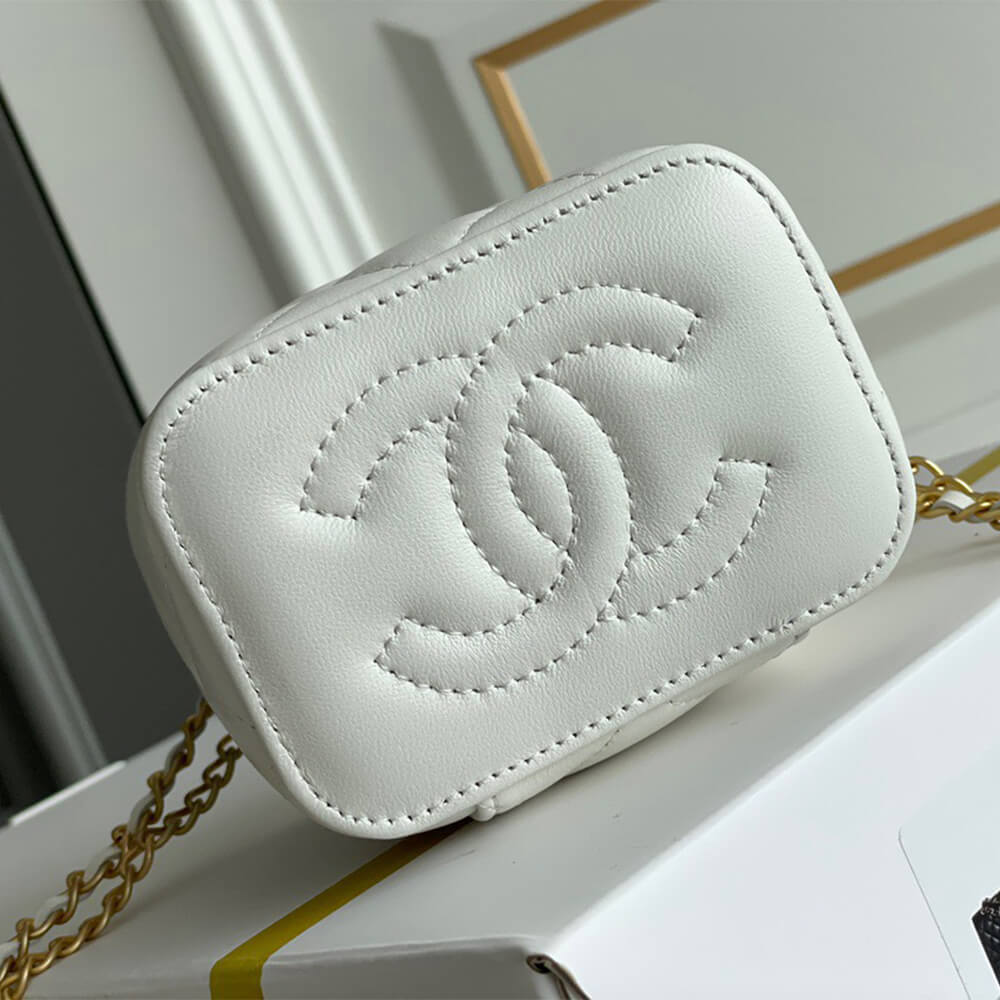 Chanel Small Vanity Case Bag With Chain - Replica Luxury Bags™