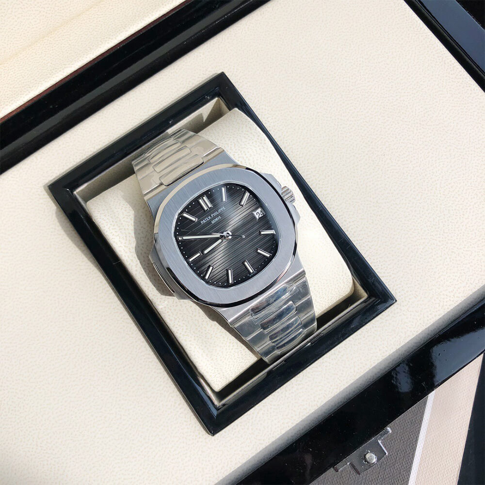 Patek Philippe Nautilus 5711/1A - Replica Luxury Bags™