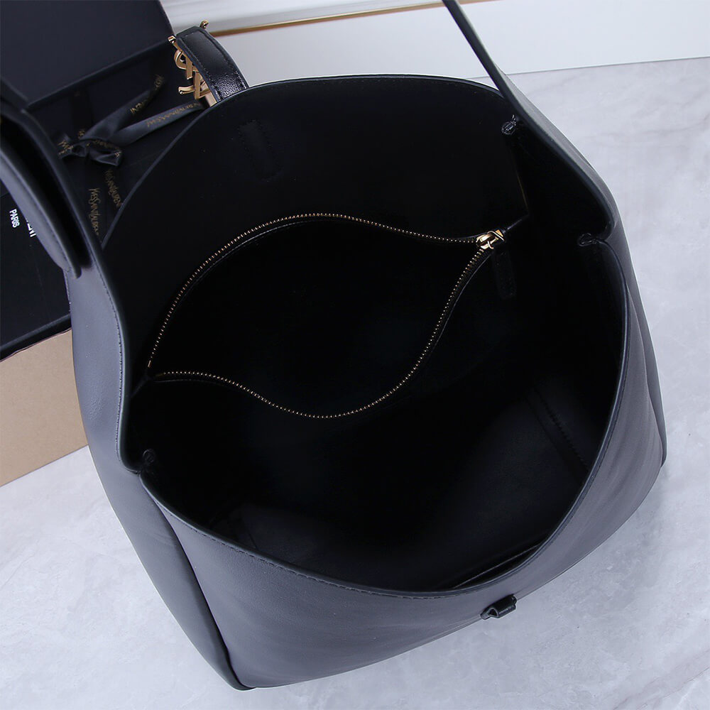 Ysl Large Le 5 A 7 Supple In Smooth Leather Bag - Replica Luxury Bags™