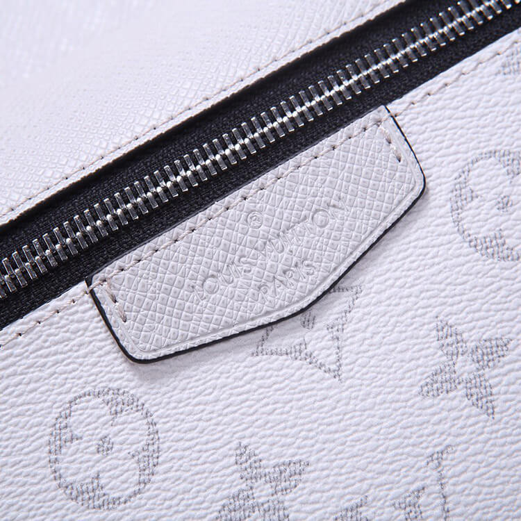 LV Outdoor Messenger Bag - Replica Luxury Bags™