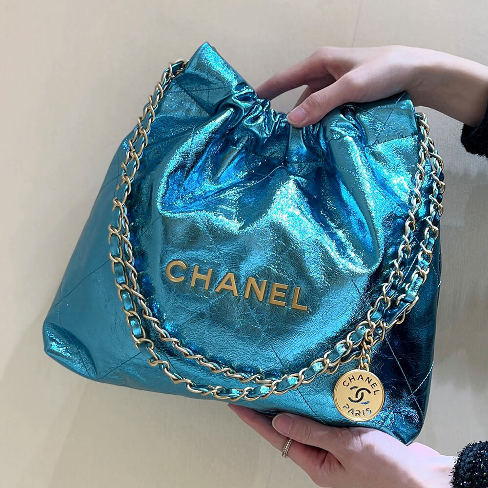 Chanel 22 Small Handbag - Replica Luxury Bags™