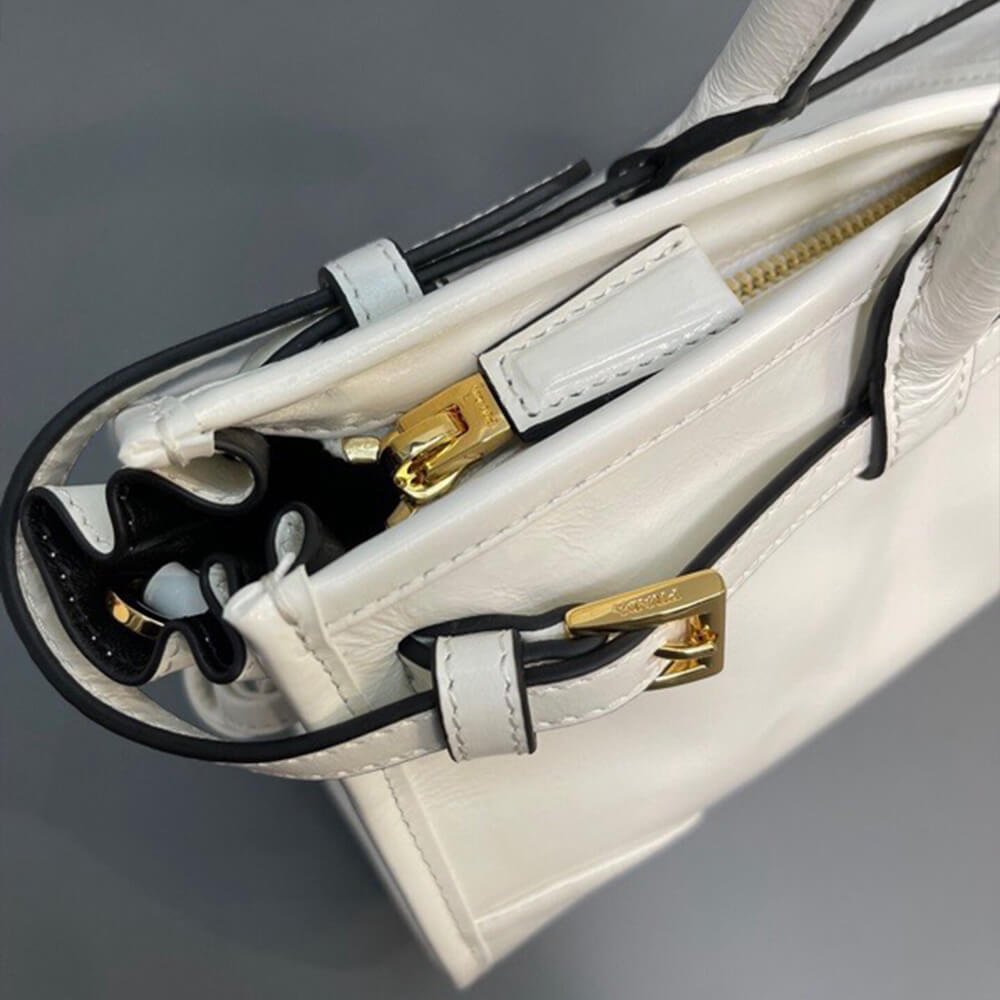 Prada Medium leather handbag - Replica Luxury Bags™