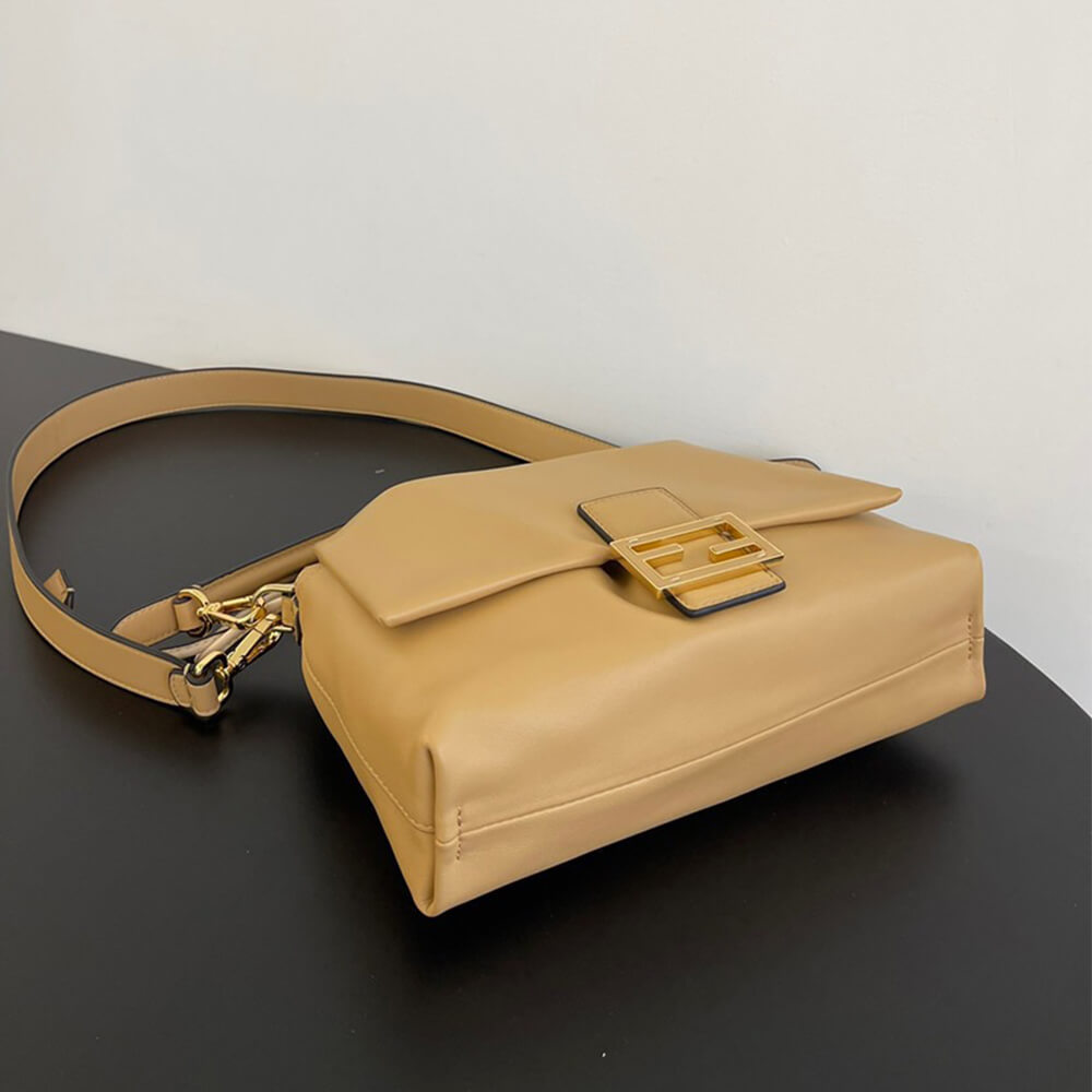 Fendi Mamma Baguette Medium Bag - Replica Luxury Bags™