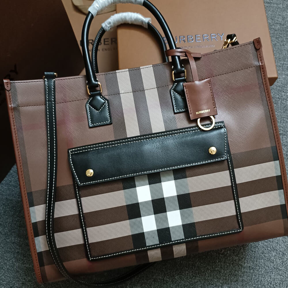 Burberry Medium Freya Tote Bag - Replica Luxury Bags™