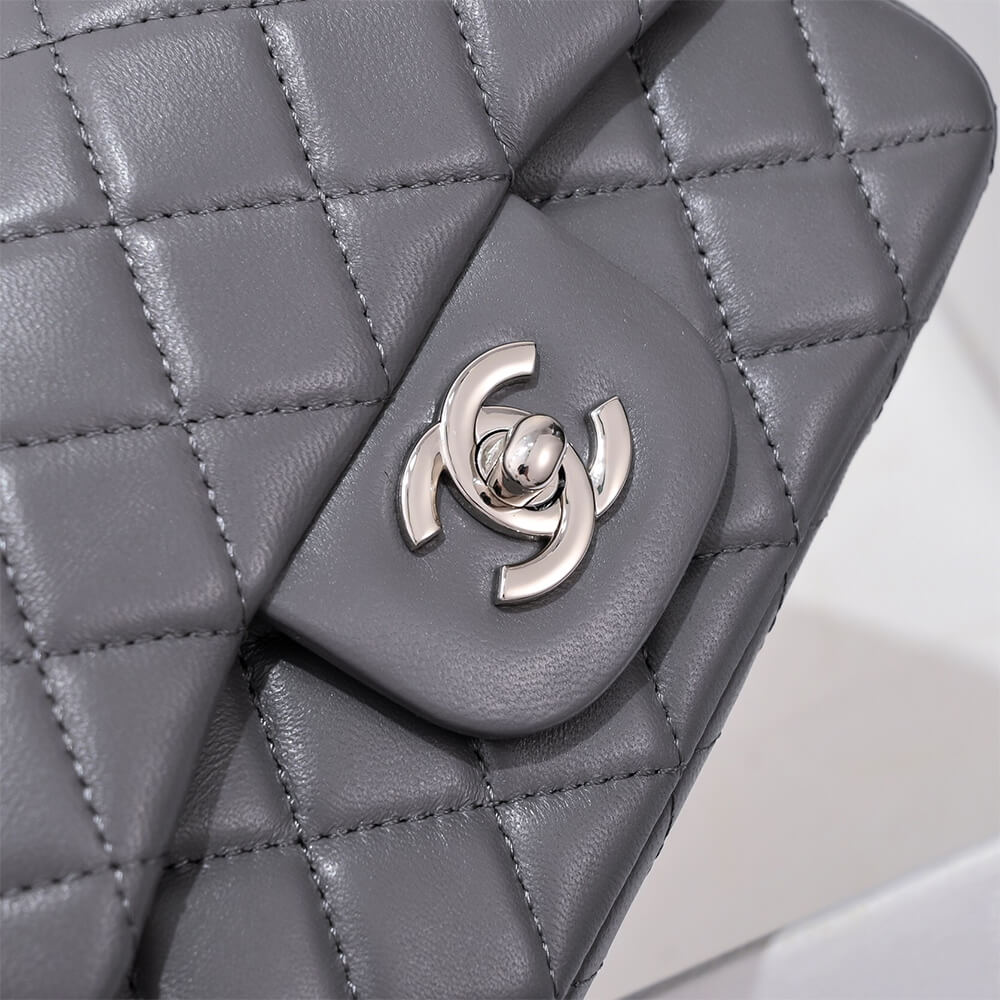 Chanel Mini Flap Bag - Replica Luxury Bags™