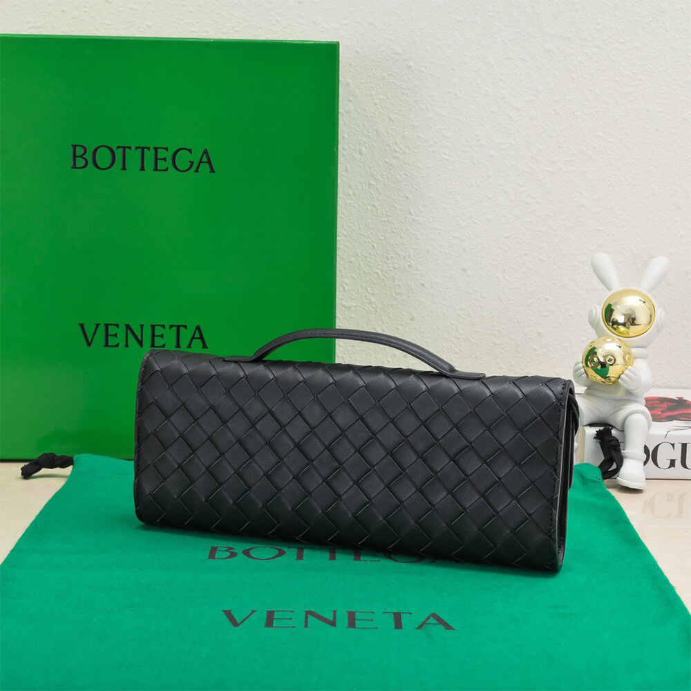 Bottega Veneta Andiamo Clutch Bag - Replica Luxury Bags™