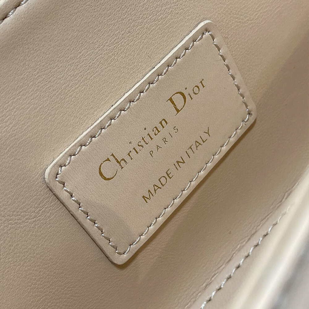 Dior Small 30 Montaigne Avenue Top Handle Bag - Replica Luxury Bags™