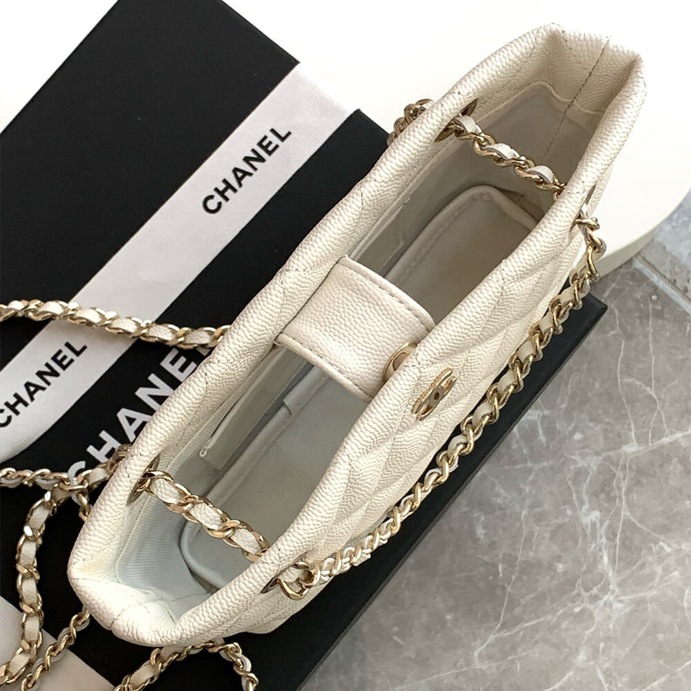 Chanel Classic Clutch Bag with Chain - Replica Luxury Bags™