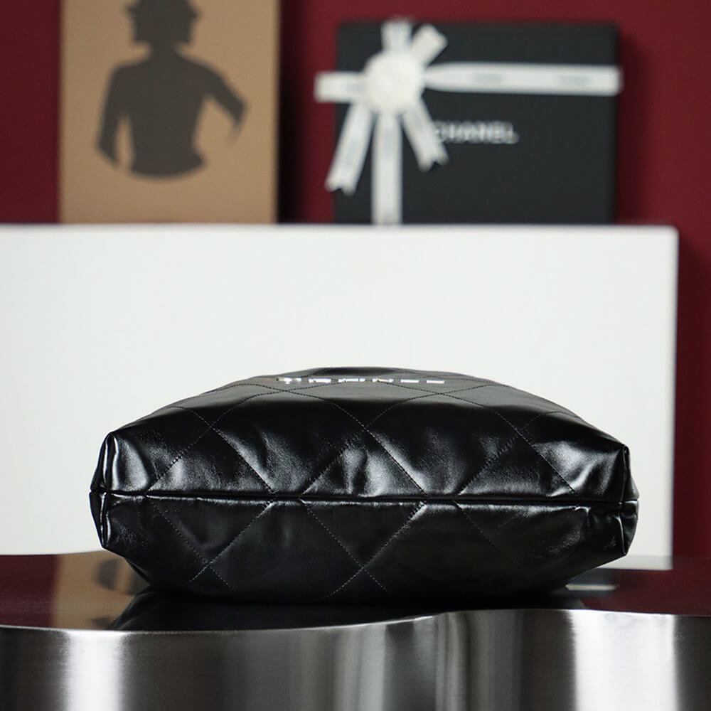 Chanel 22 Handbag - Replica Luxury Bags™