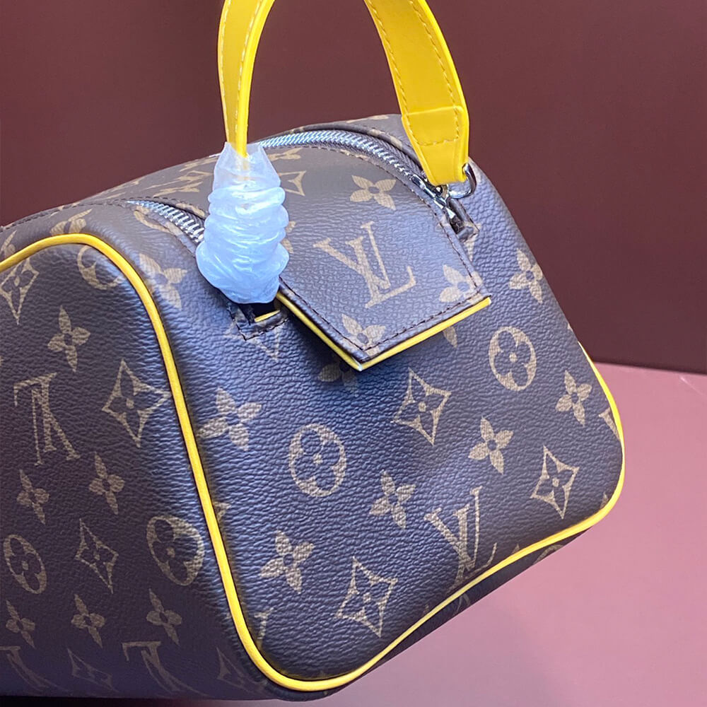 LV Dopp Kit Bag - Replica Luxury Bags™