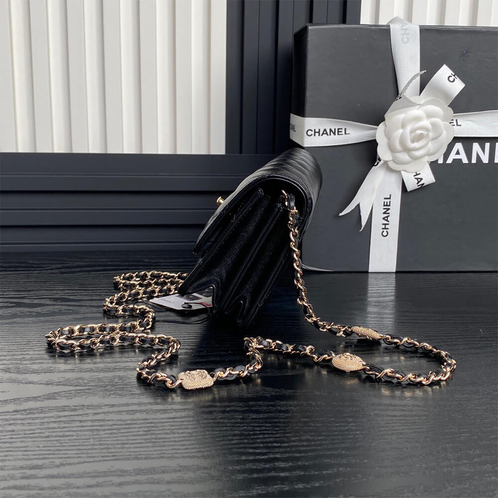 Chanel Clutch Bag With Chain - Replica Luxury Bags™