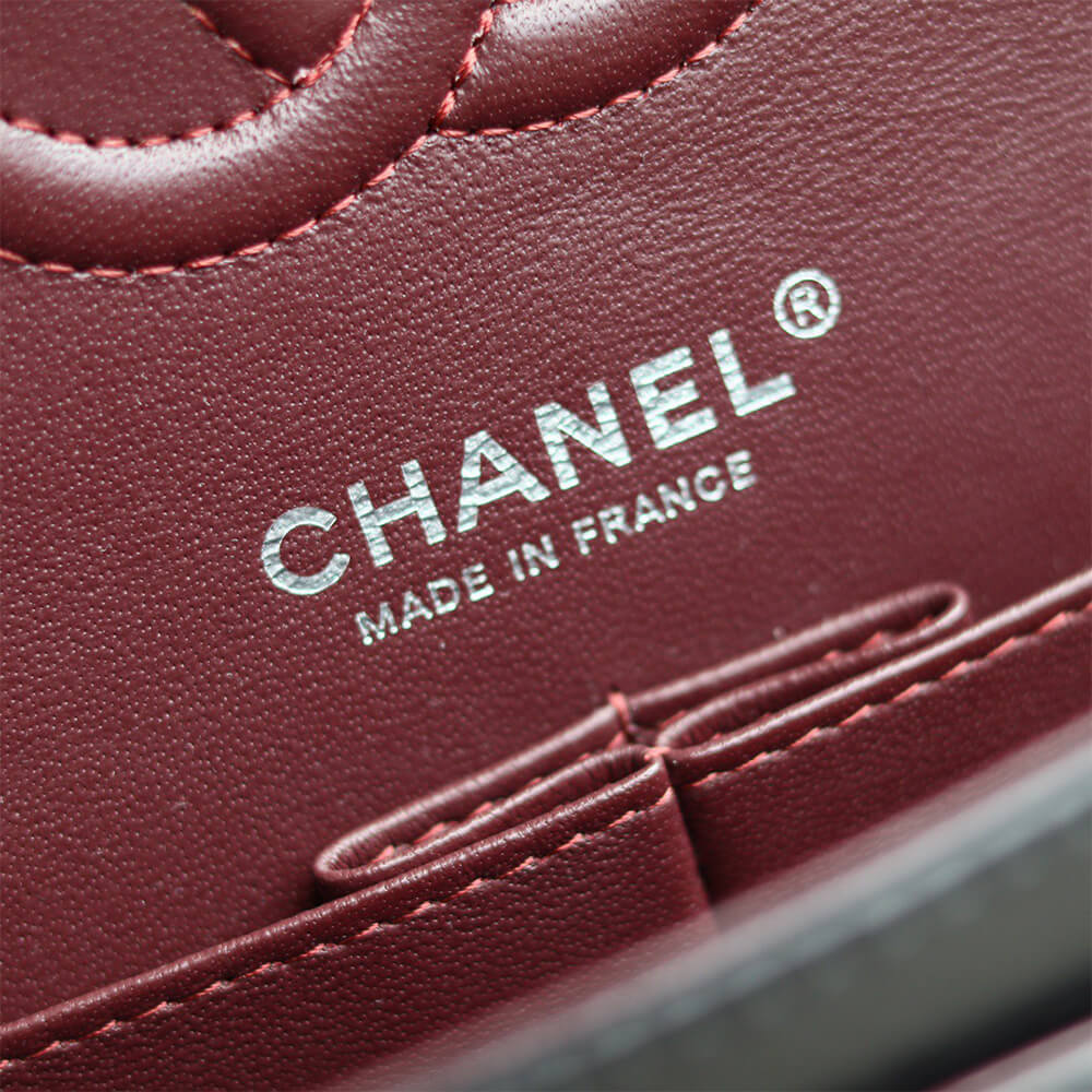 Chanel Classic Flap Handbag - Replica Luxury Bags™