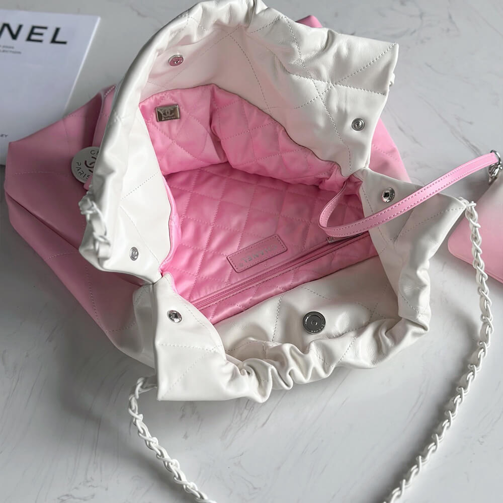 Chanel 22 Handbag - Replica Luxury Bags™