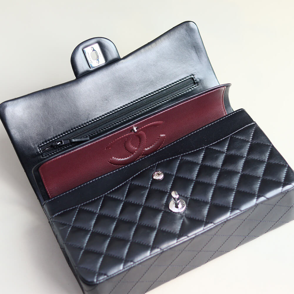 Chanel Classic Flap Handbag - Replica Luxury Bags™