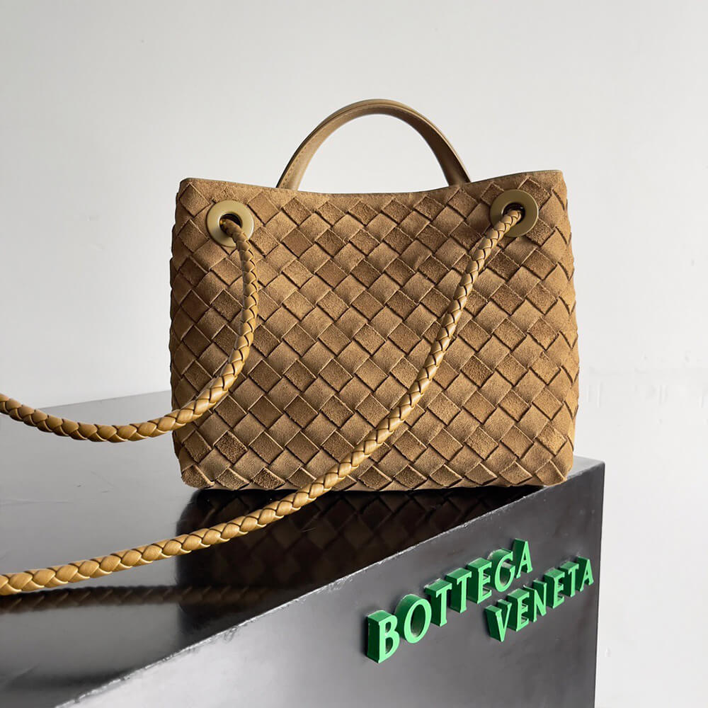 Bottega Veneta Small Andiamo Bag - Replica Luxury Bags™