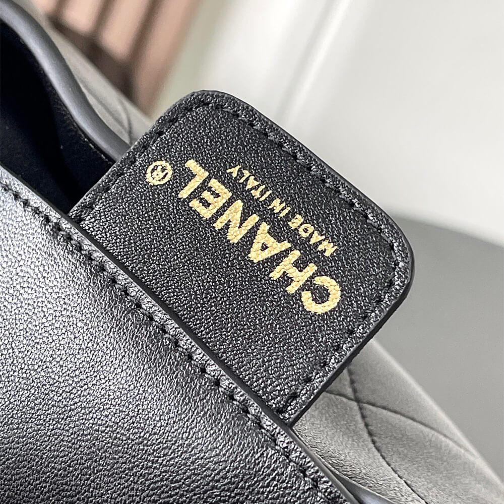 CHANEL Hobo Bag - Replica Luxury Bags™