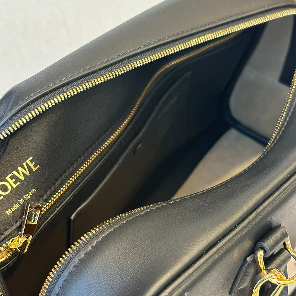 Loewe Amazona 28 Bag in Nappa Calfskin - Replica Luxury Bags™