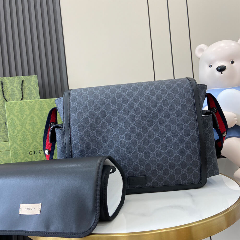Gucci GG Supreme Medium Diaper Bag - Replica Luxury Bags™