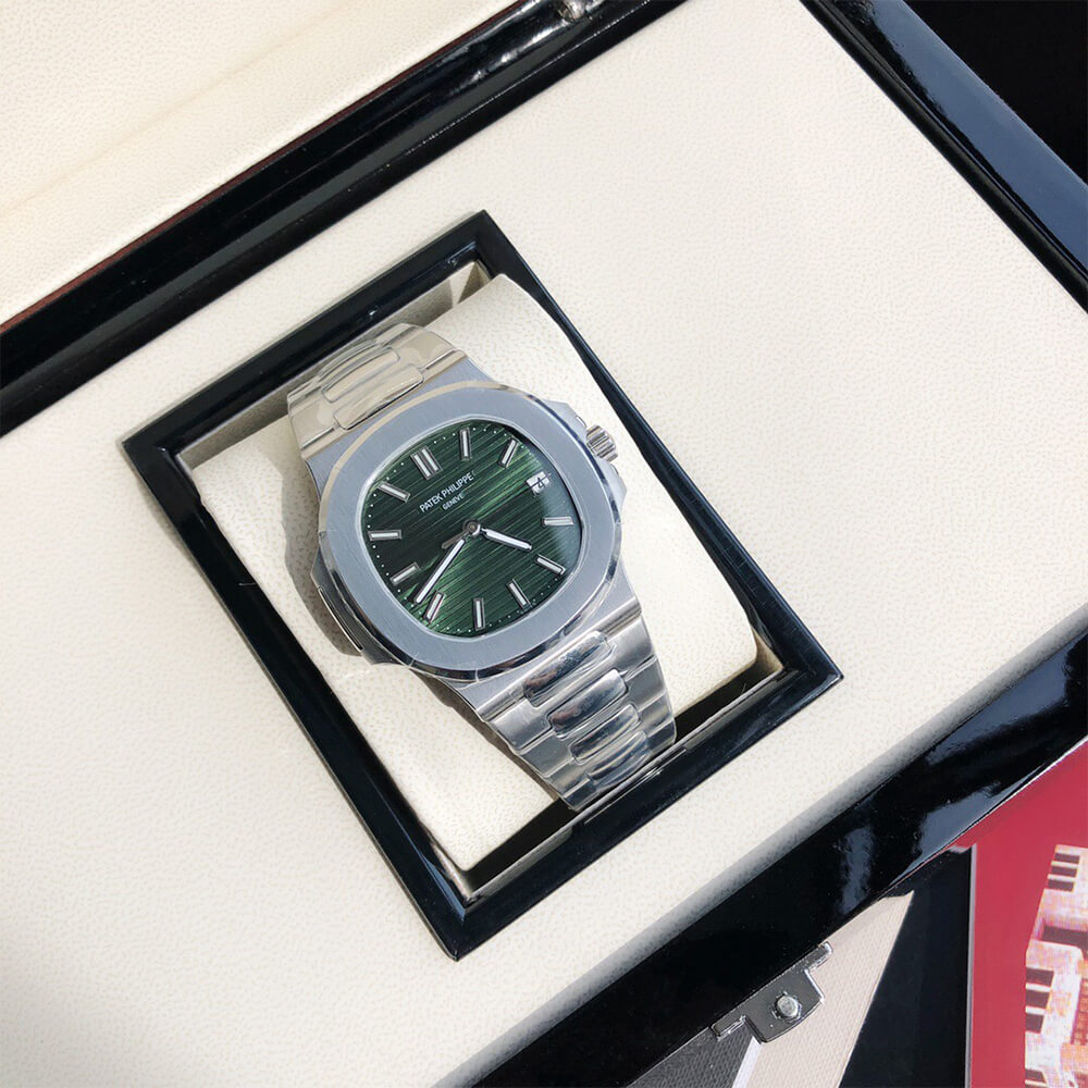 Patek Philippe Nautilus 5711/1A - Replica Luxury Bags™