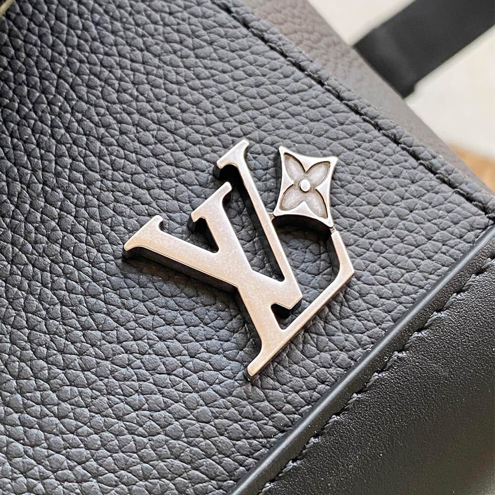 LV Pulse Messenger Bag - Replica Luxury Bags™