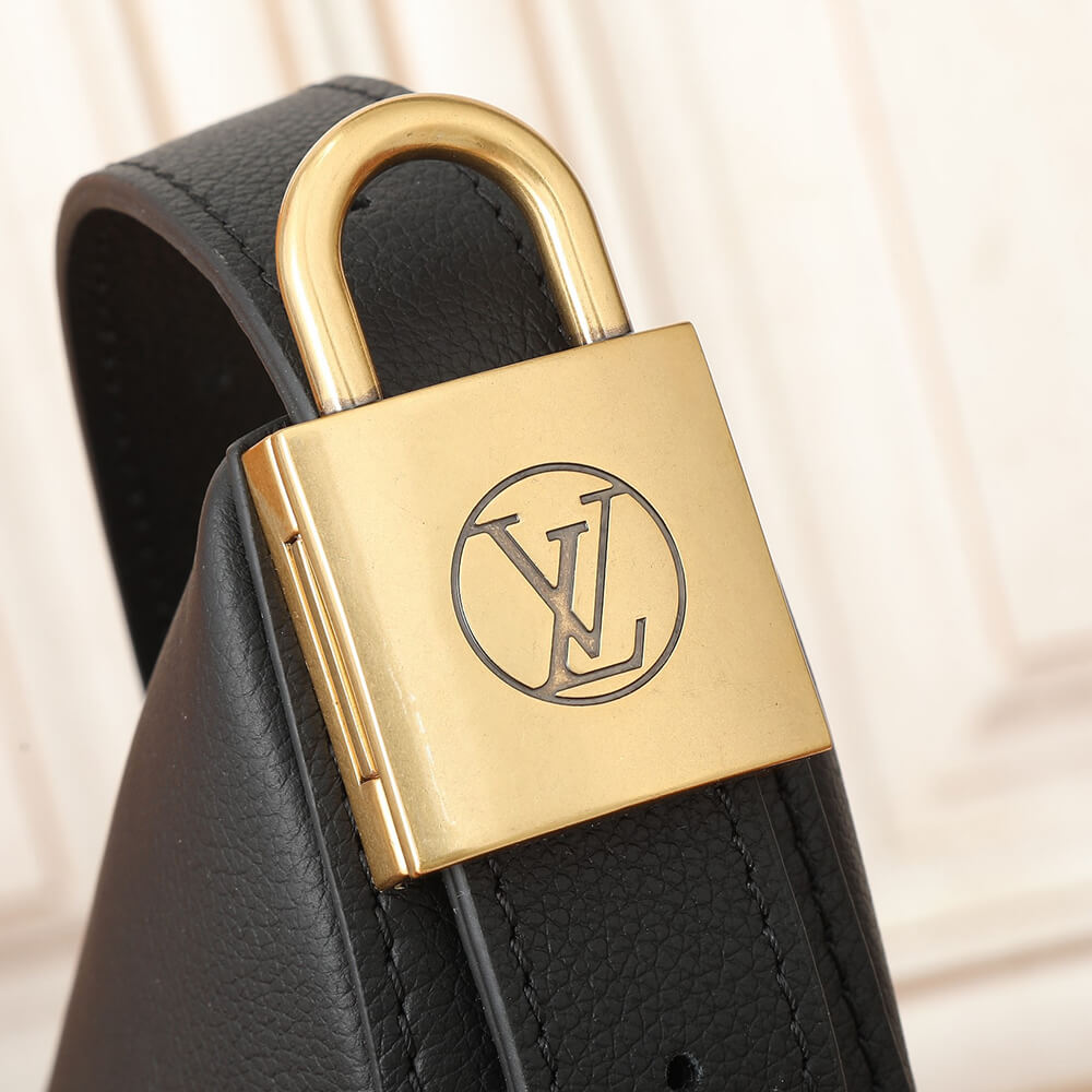 LV Low Key Bumbag - Replica Luxury Bags™