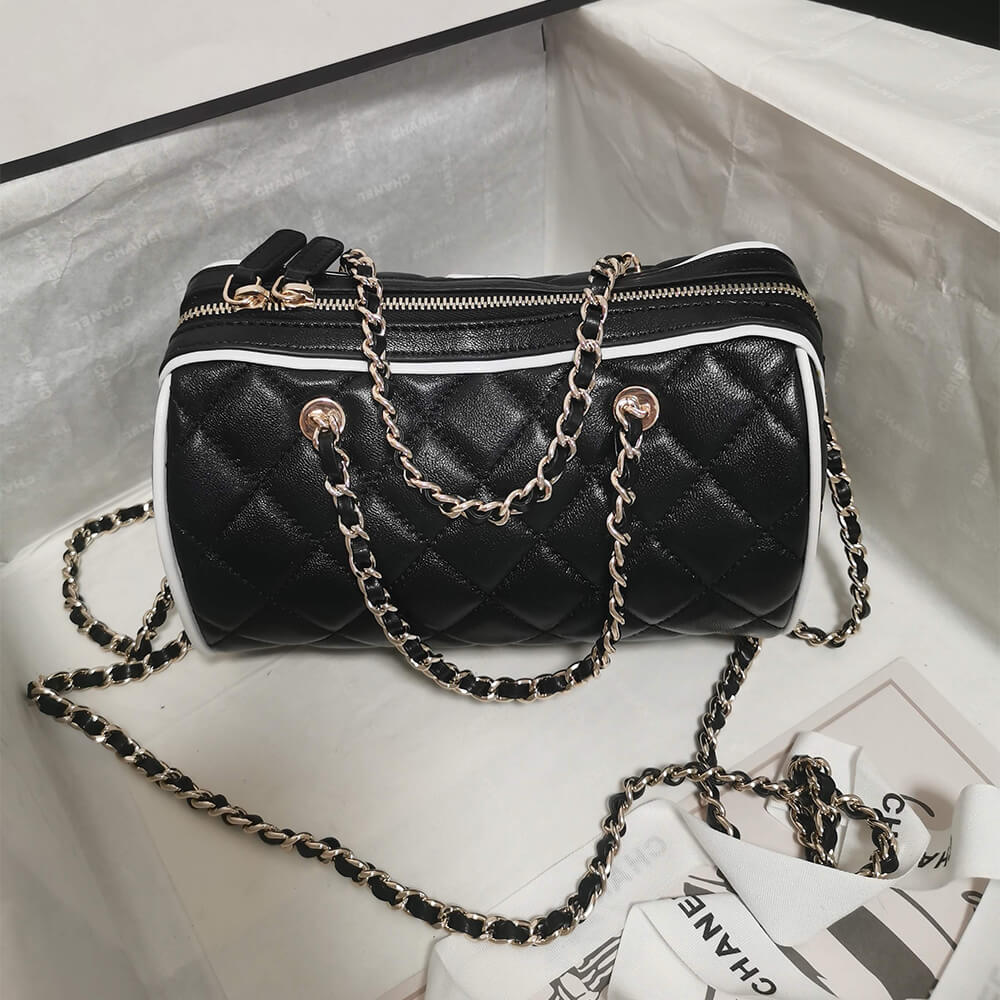 Chanel Clutch with Chain Bag - Replica Luxury Bags™
