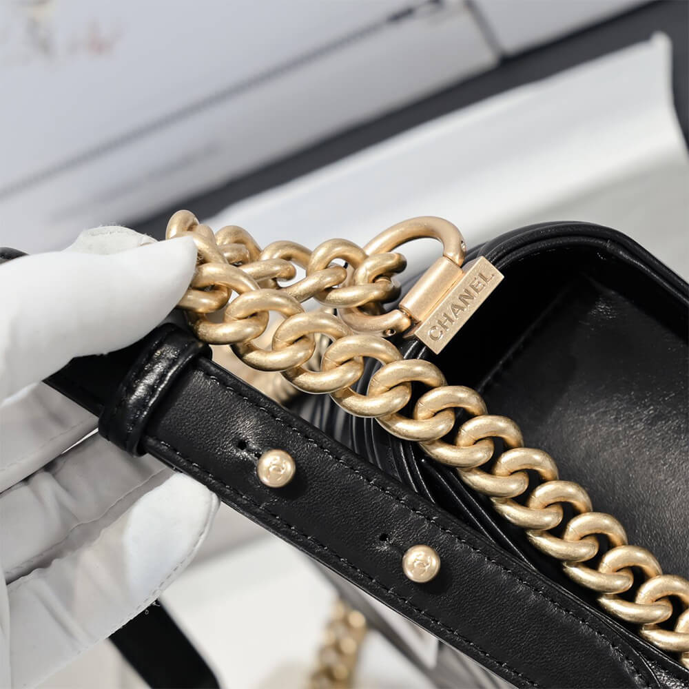 Chevron Boy Chanel Handbag - Replica Luxury Bags™