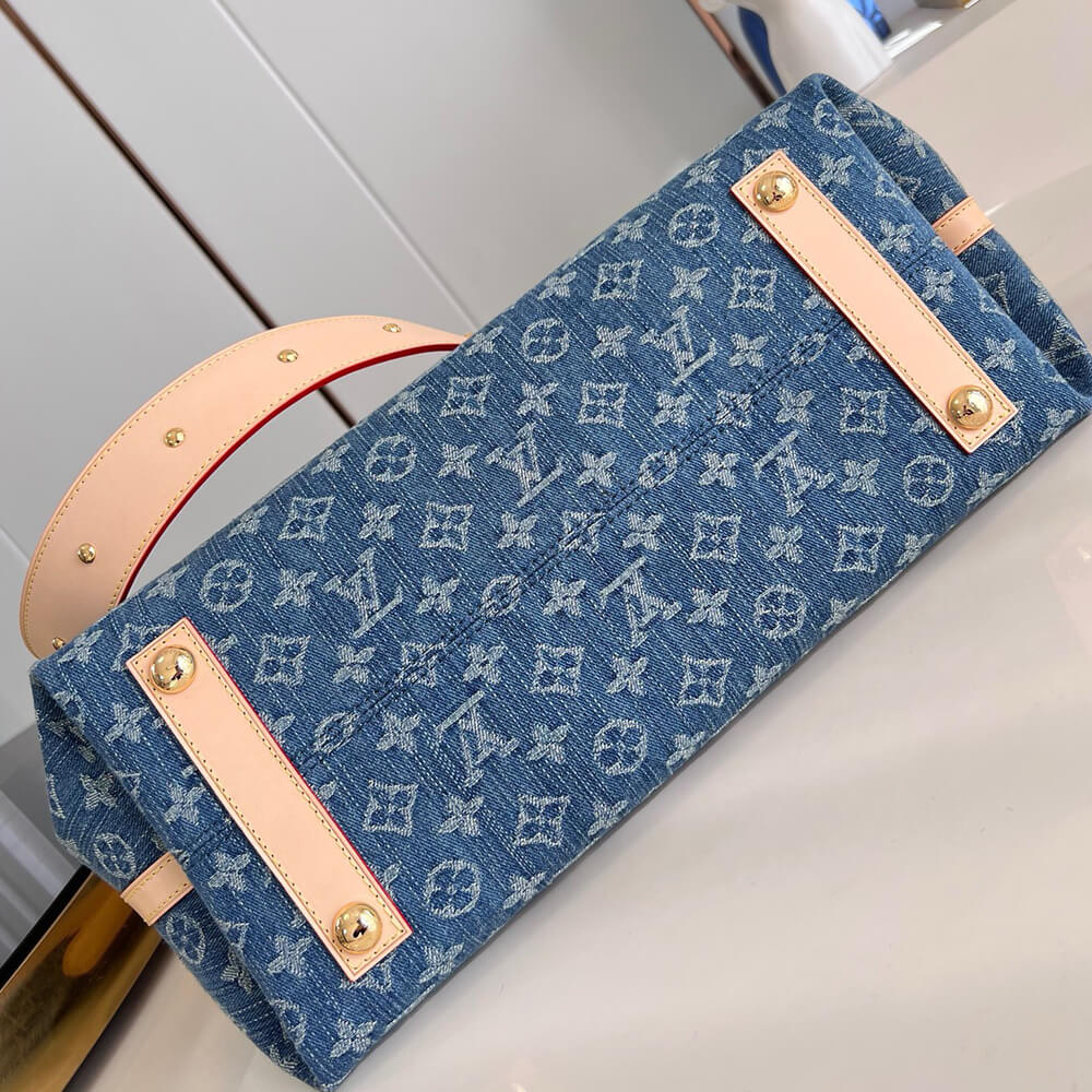 LV CarryAll MM Bag - Replica Luxury Bags™