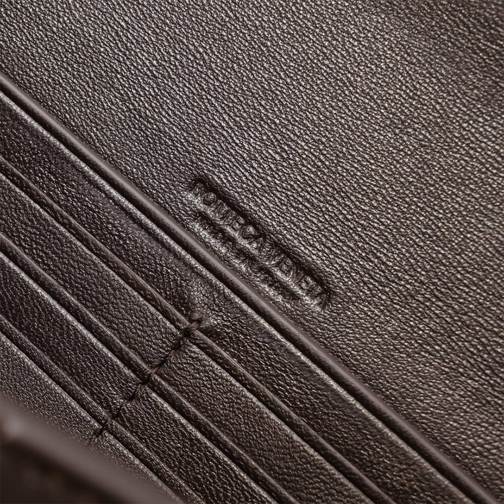 Bottega Veneta Andiamo Clutch Bag - Replica Luxury Bags™