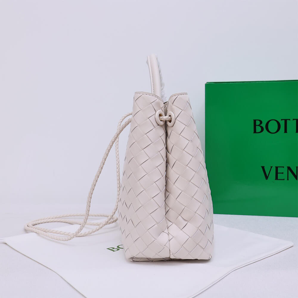 Bottega Veneta Medium Andiamo Bag - Replica Luxury Bags™