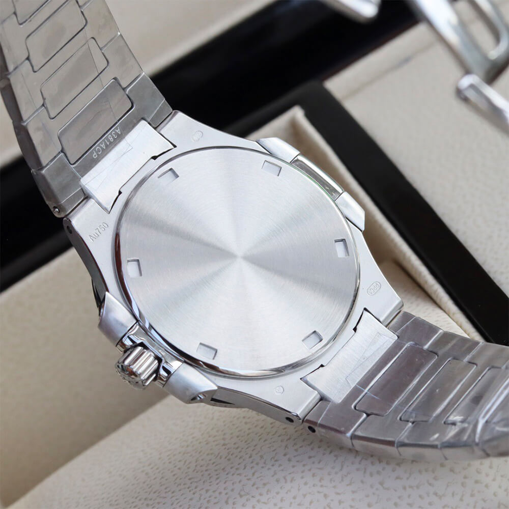 Patek Philippe Nautilus 7010/1R - Replica Luxury Bags™