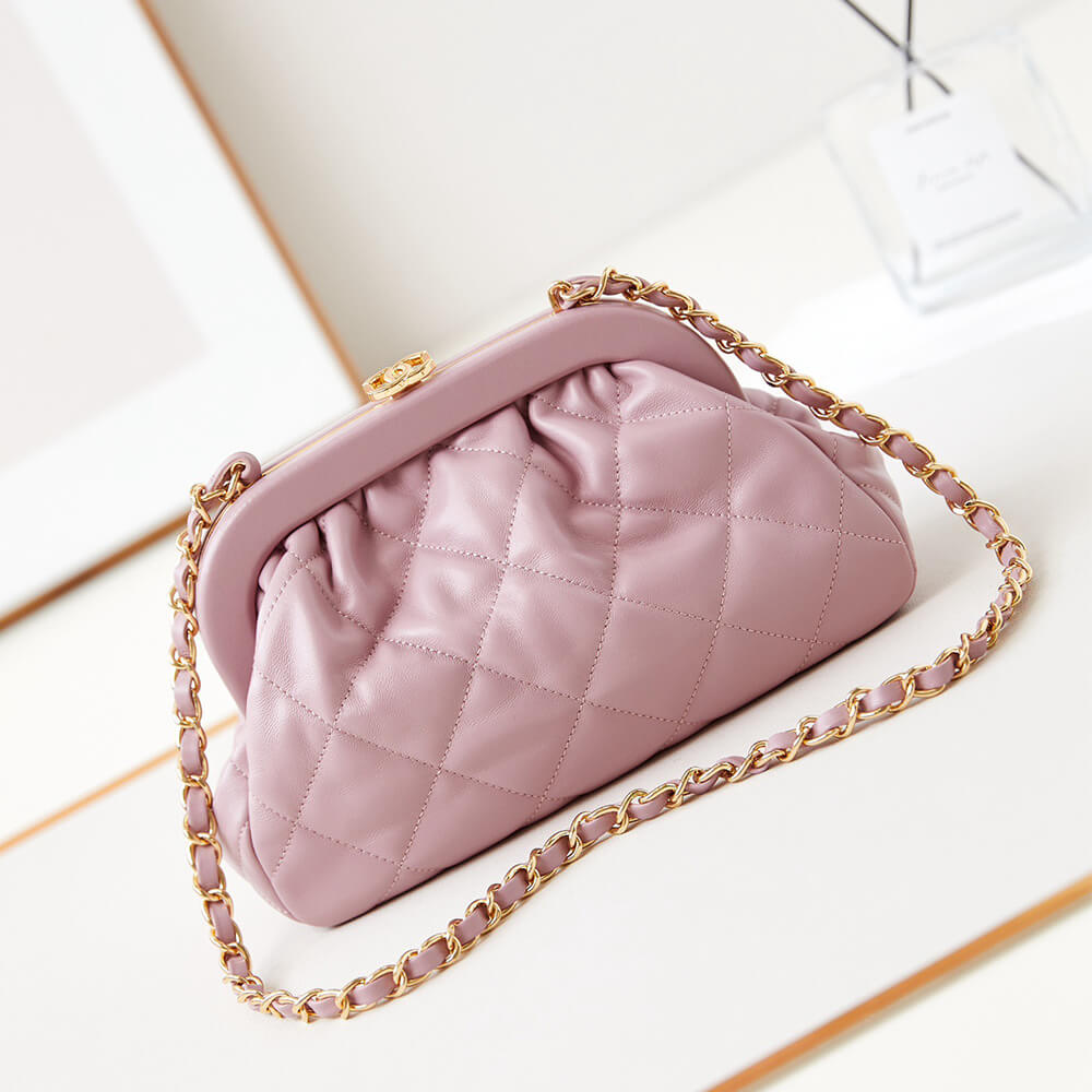 Chanel Clutch Bag in Pink - Replica Luxury Bags™