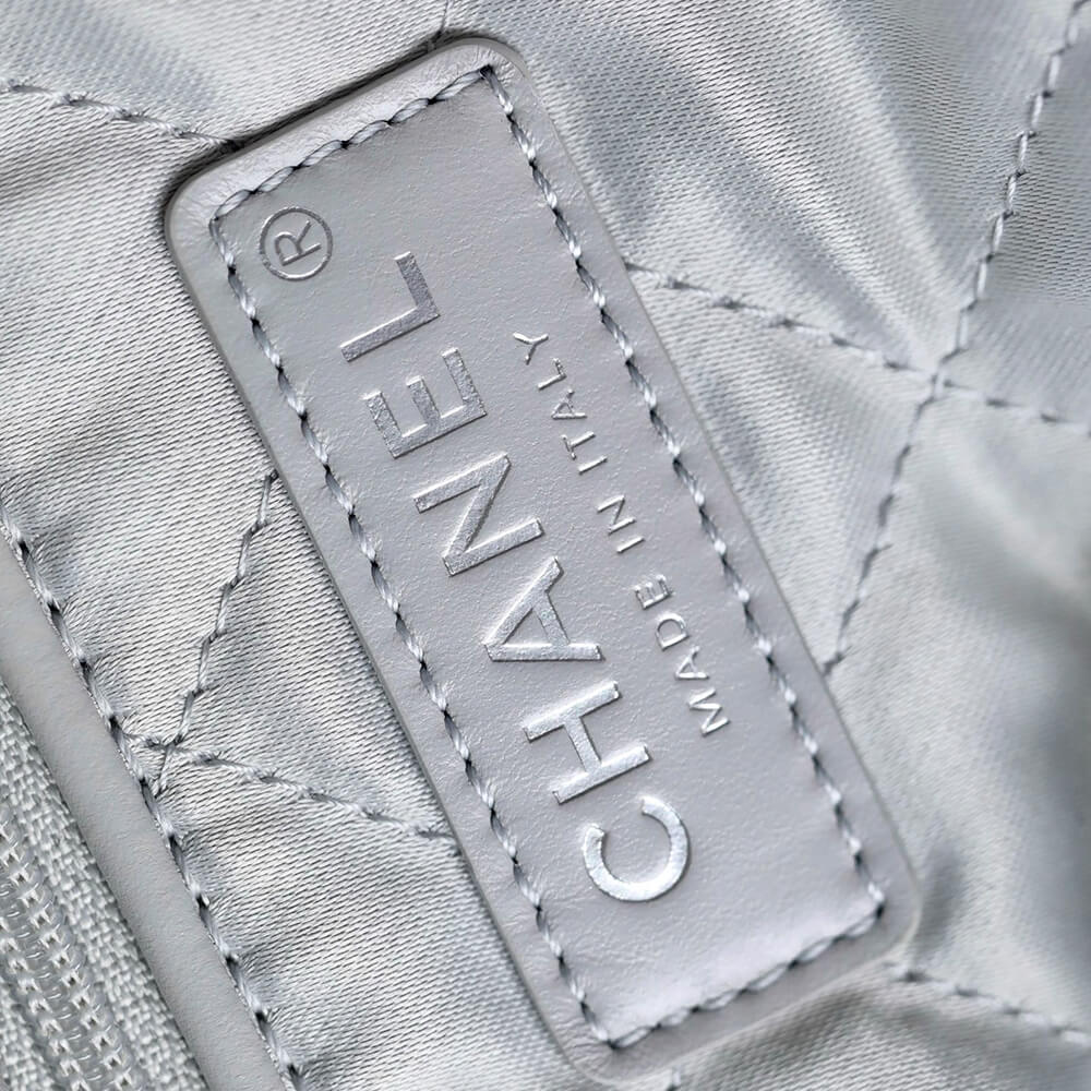 Chanel 22 Handbag - Replica Luxury Bags™