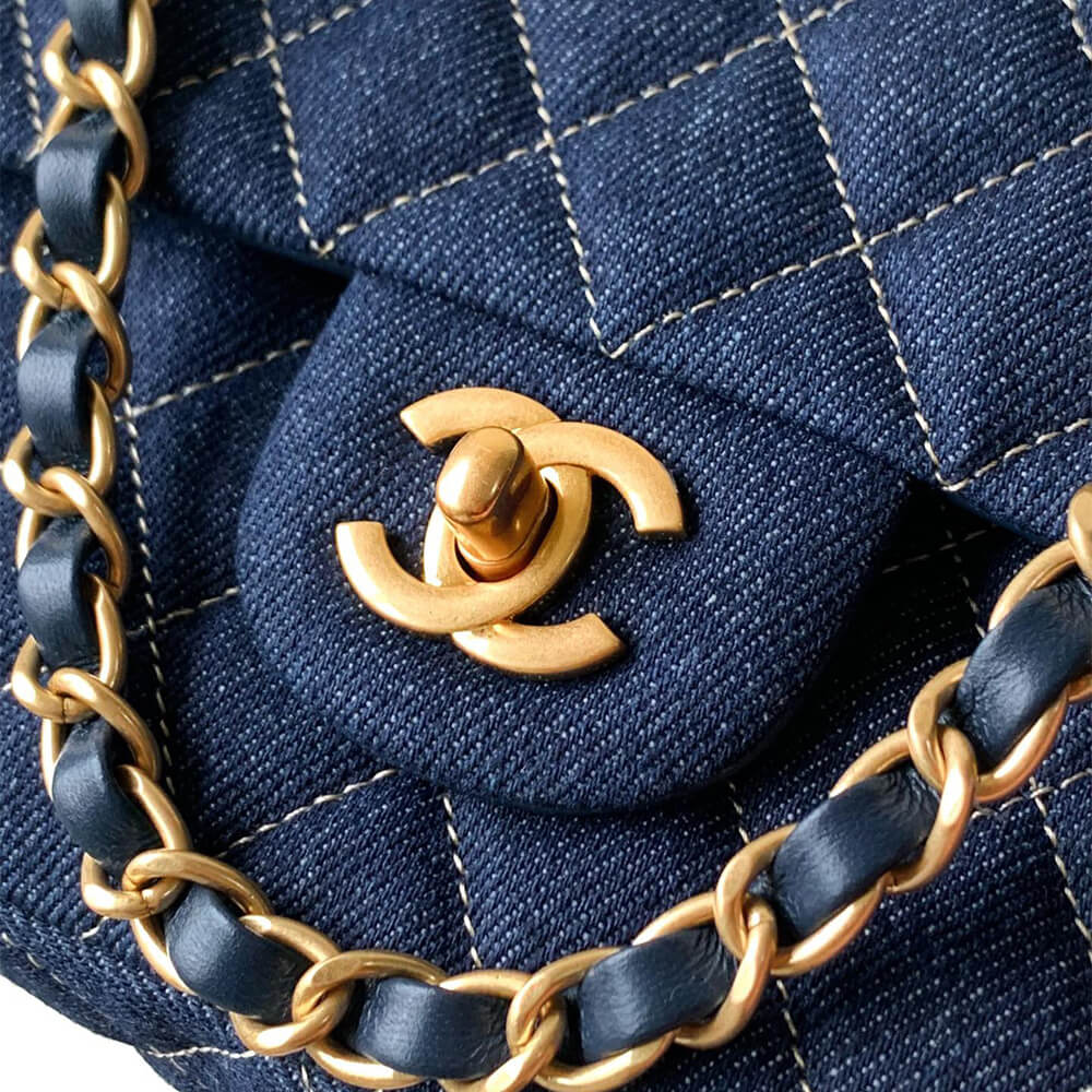 CHANEL Suede Classic Double Flap Handbag - Replica Luxury Bags™