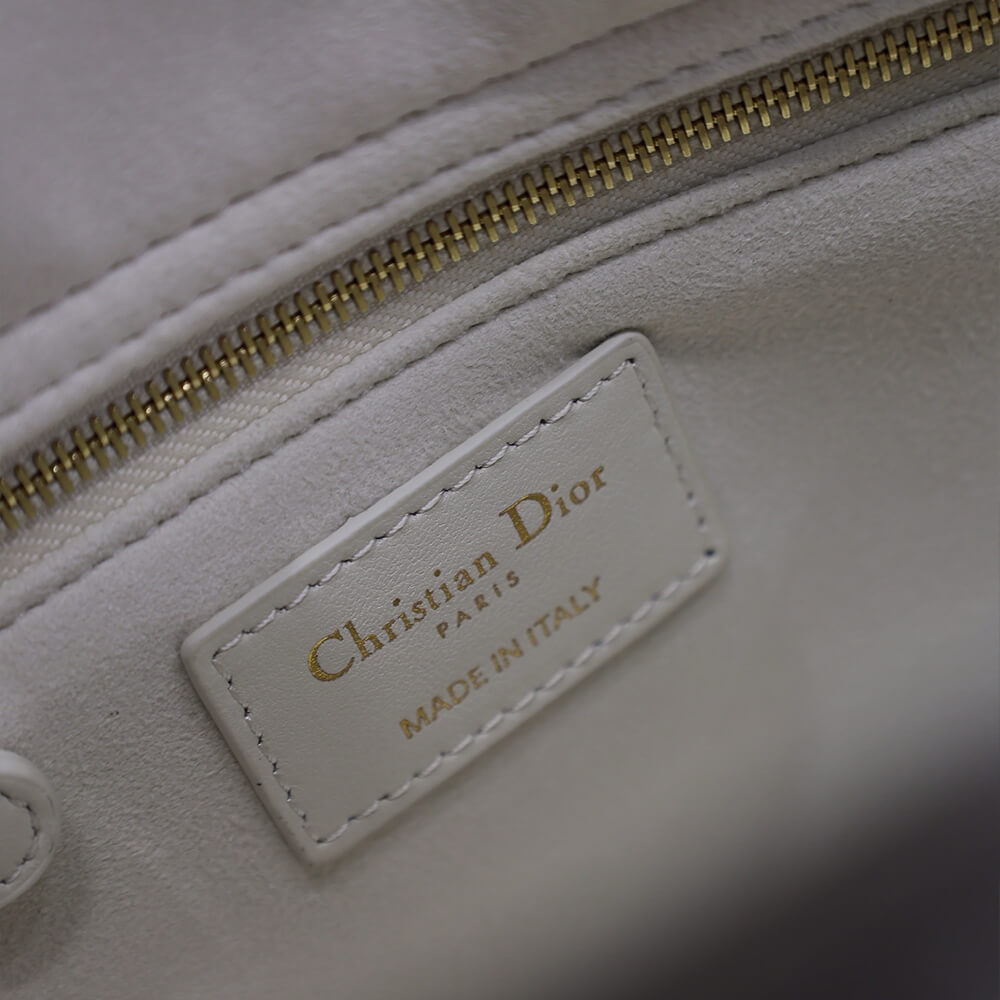 Medium Lady Dior Bag - Replica Luxury Bags™