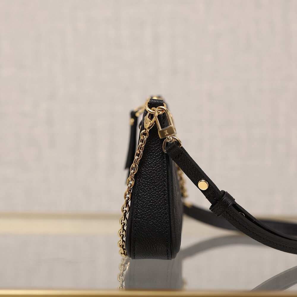 LV Easy Pouch Bag On Strap - Replica Luxury Bags™