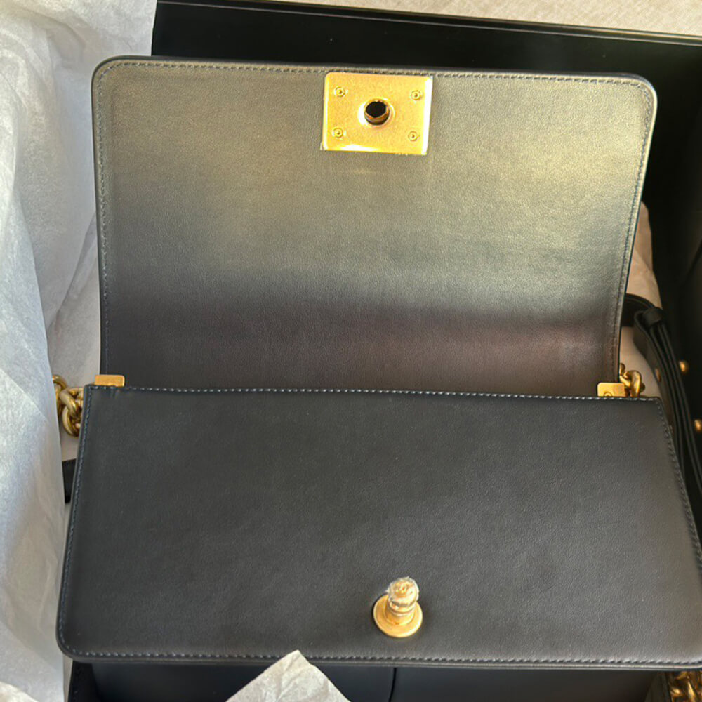 Chevron Boy Chanel Handbag - Replica Luxury Bags™