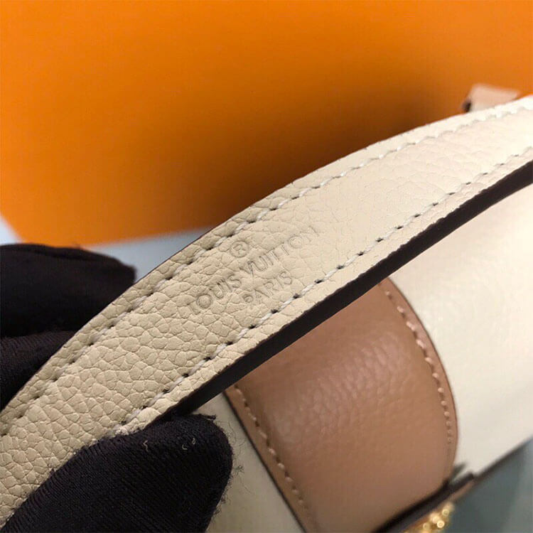 LV Clapton Backpack Bag - Replica Luxury Bags™