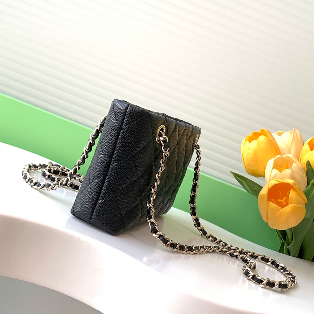 Chanel Classic Clutch Bag with Chain - Replica Luxury Bags™