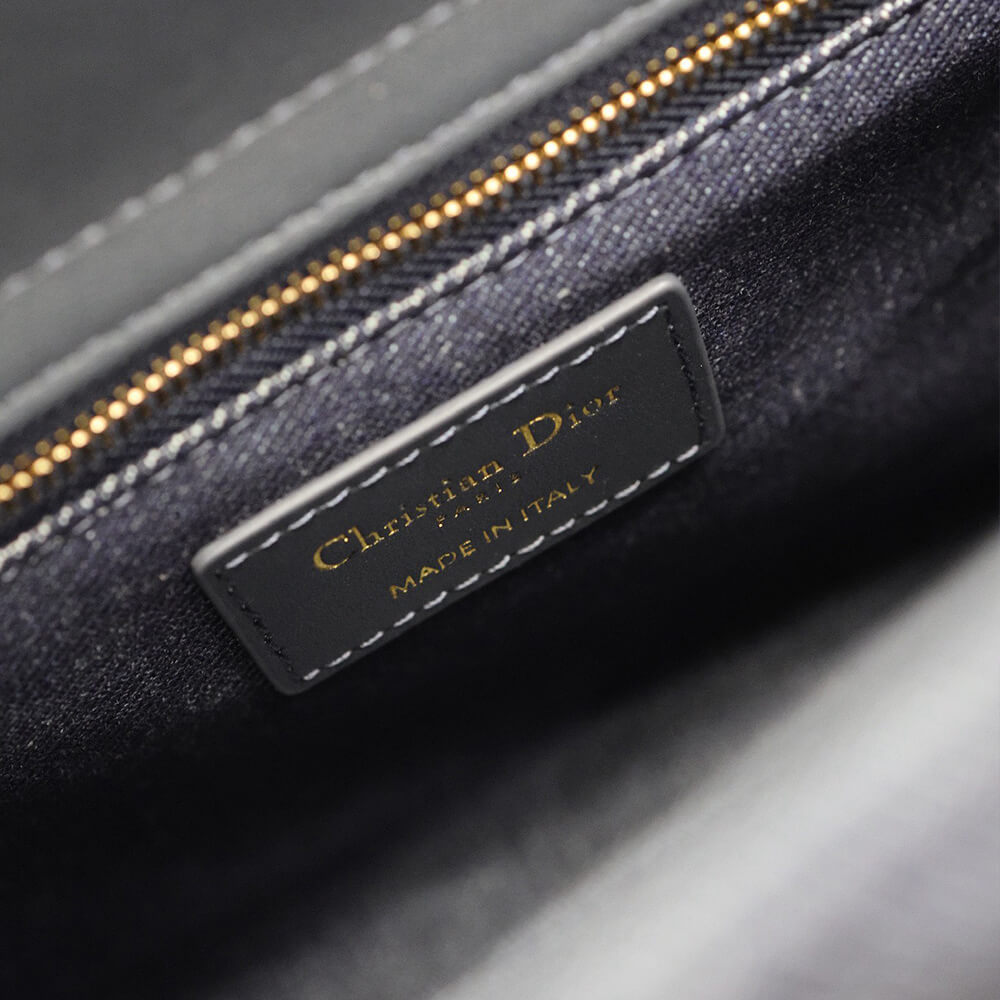 Medium Lady Dior Bag - Replica Luxury Bags™