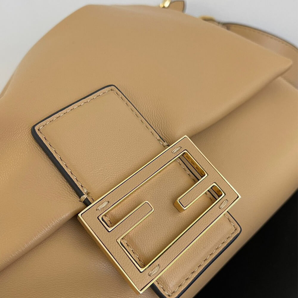 Fendi Mamma Baguette Medium Bag - Replica Luxury Bags™